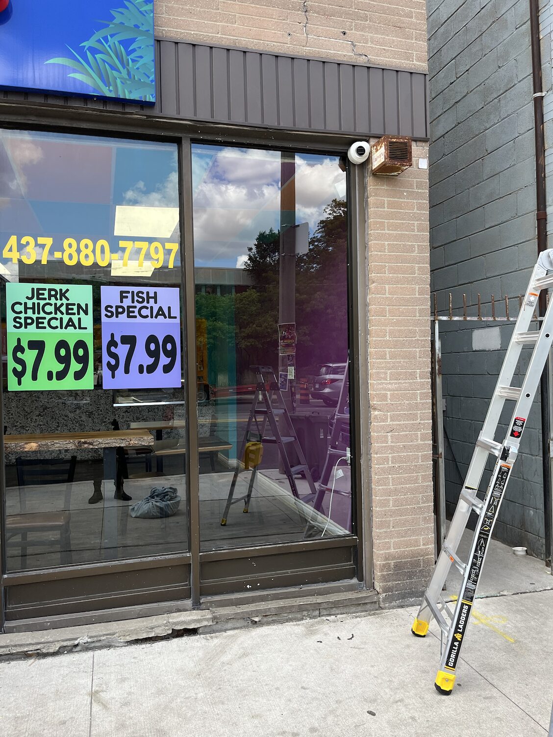 Fixed Restaurant glass